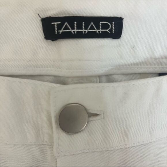 Tahari Slim Boot Jeans Sz 8 - Picture 10 of 12